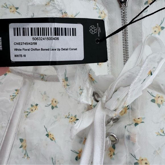 NWT PrettyLittleThing White Floral Chiffon Lace Up Boned Corset Top 6 - Picture 9 of 12